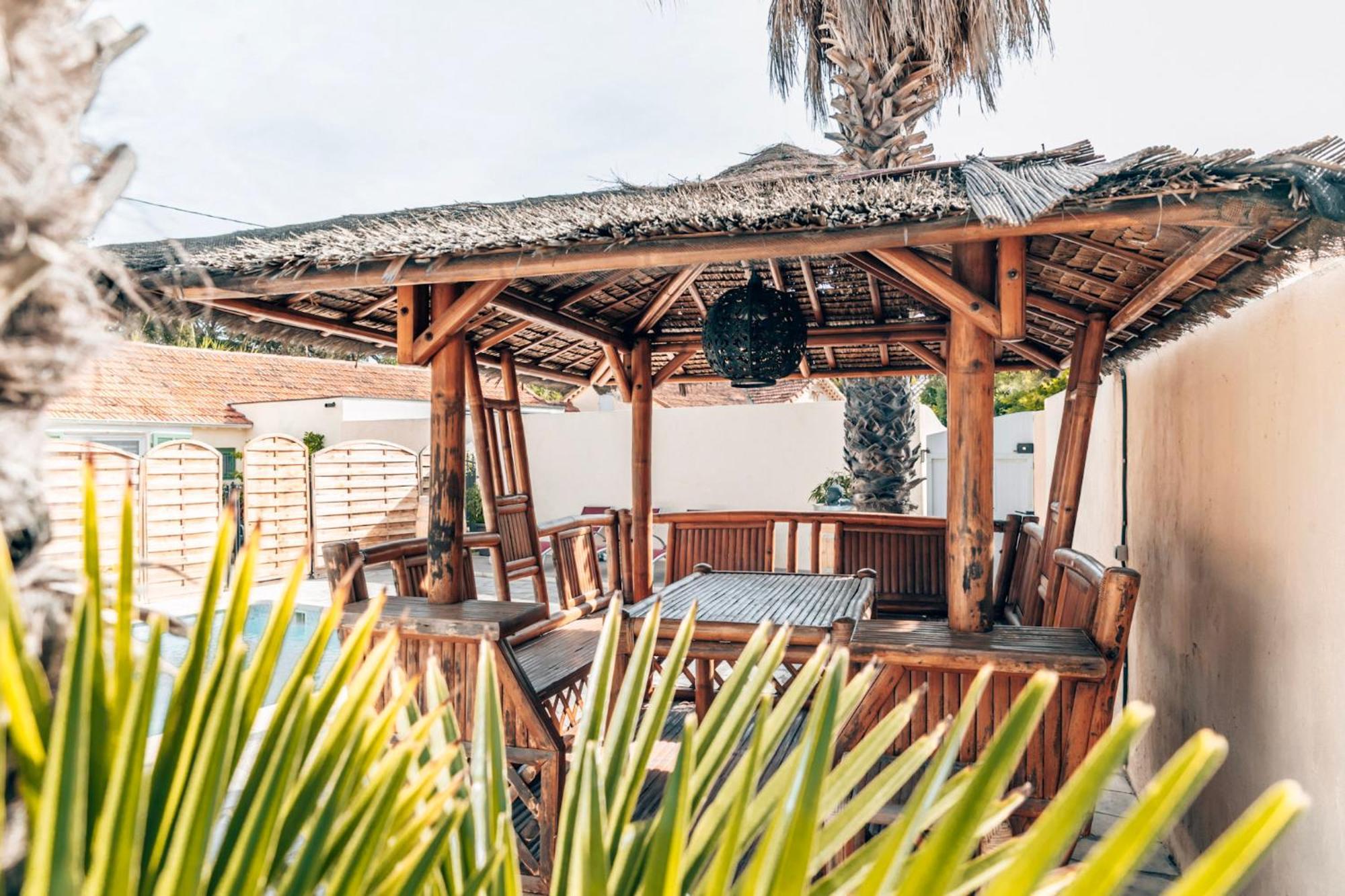 Reve D'Azur En Bord De Mer A La Nartelle Avec Piscine Dans La Residence, Terrasse, Bbq, 2 Chambres 2 Sdb Logement De 35M2 Draps Inclus Sainte-Maxime Extérieur photo